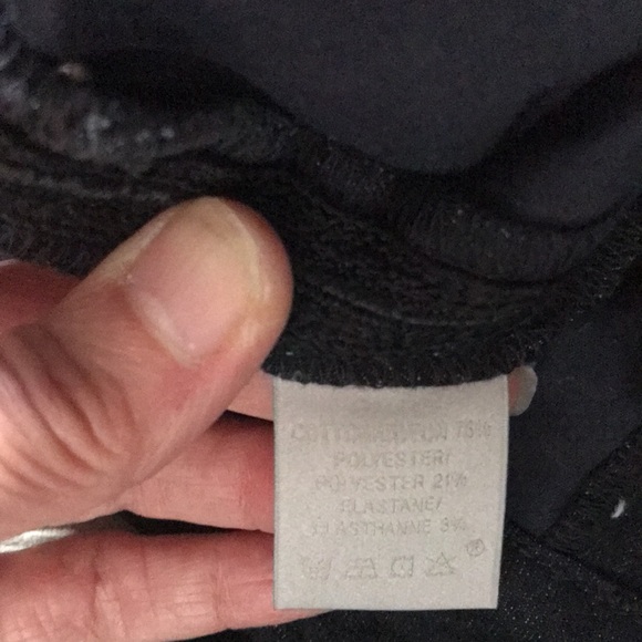 Dark blue Georges Rech jeans with subtil gold lines on the side - Picture 9 of 9